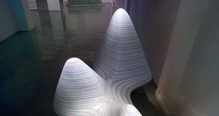 祝晓峰的作品假云参展北京的不自然展览