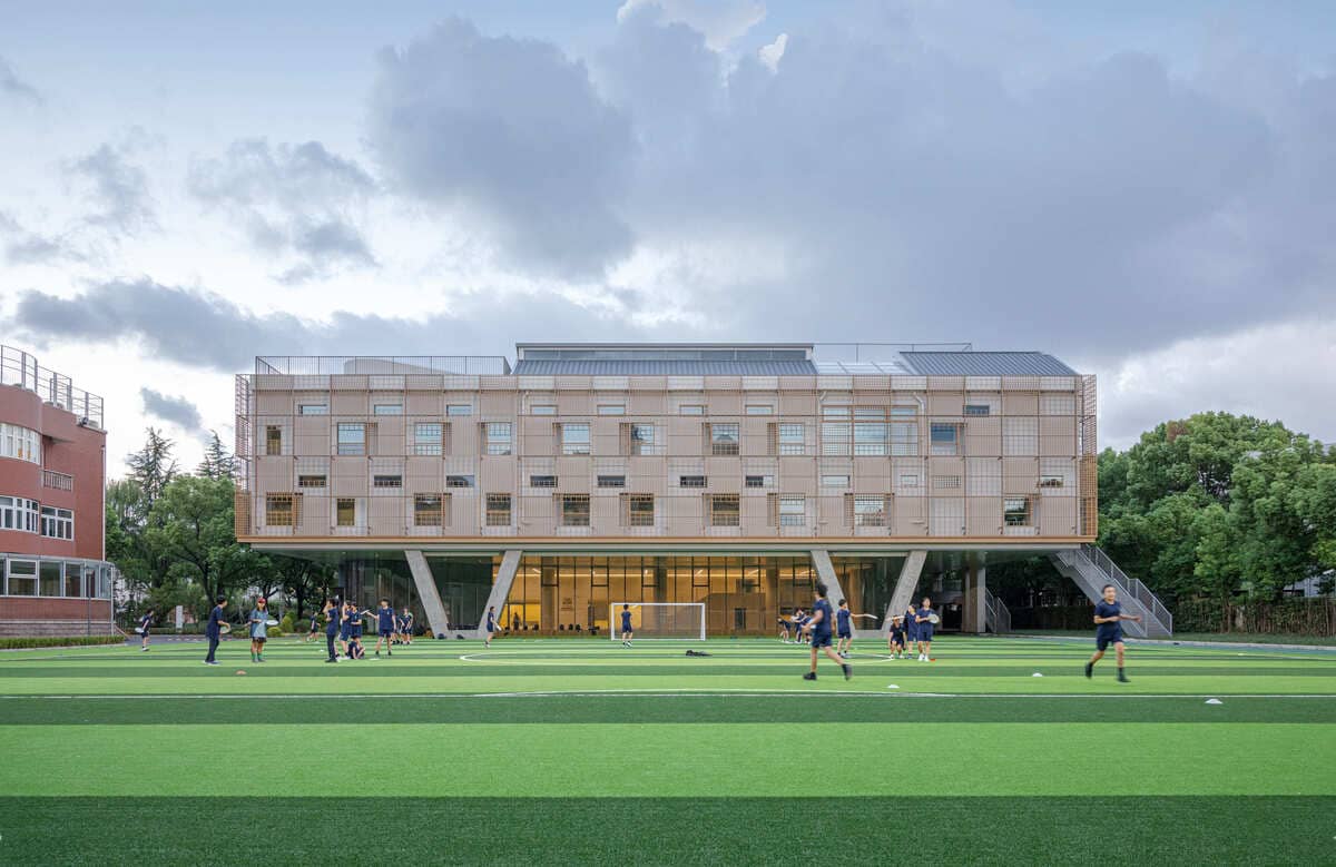 包玉刚学校包陪庆楼